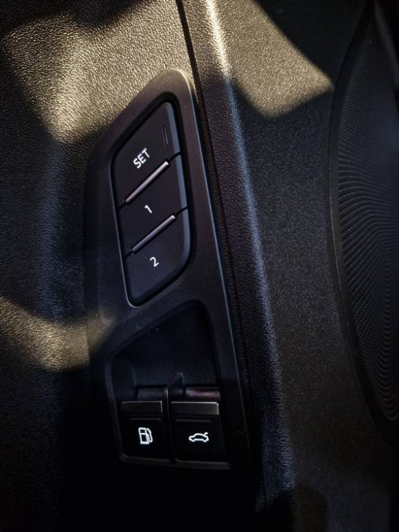 Acheter Audi Q3 Q3 e-hybrid 272 ch S tronic 6 S line 5p neuf dans les concessions du Groupe Faurie