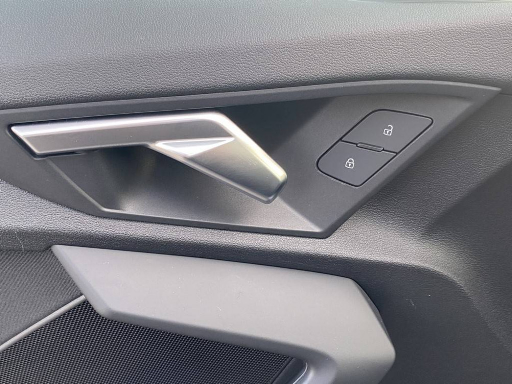 Acheter Audi A3 A3 Sportback 45 TFSIe 245 S tronic 6 Competition 5p occasion dans les concessions du Groupe Faurie