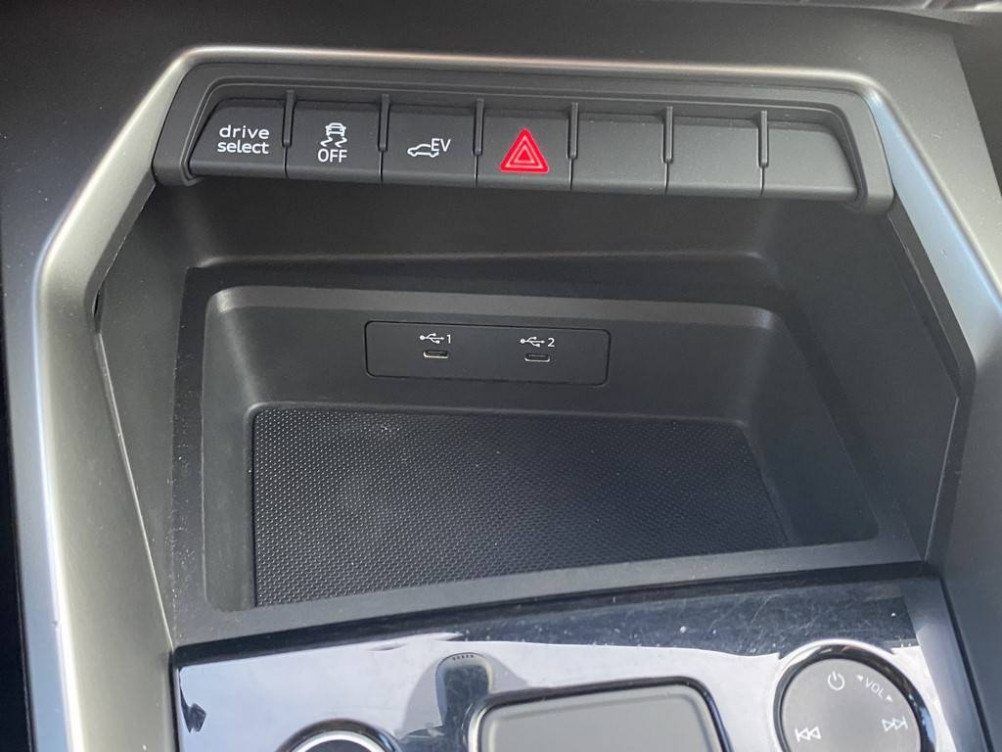 Acheter Audi A3 A3 Sportback 45 TFSIe 245 S tronic 6 Competition 5p occasion dans les concessions du Groupe Faurie