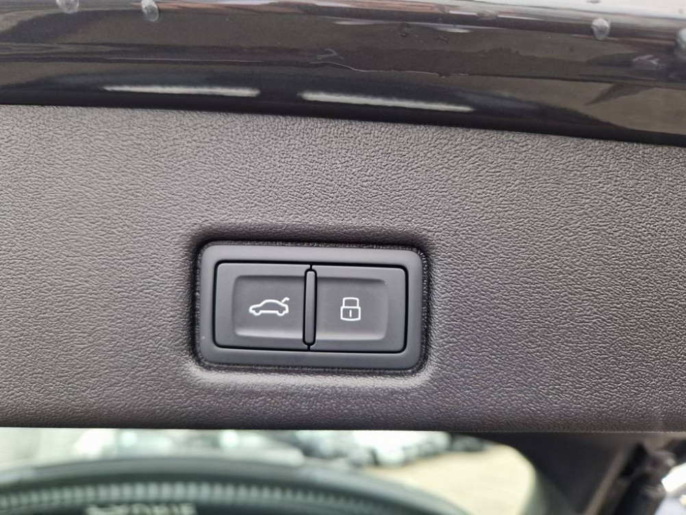 Acheter Audi Q5 Q5 e-hybrid 299 ch S tronic 7 Quattro S line 5p neuf dans les concessions du Groupe Faurie