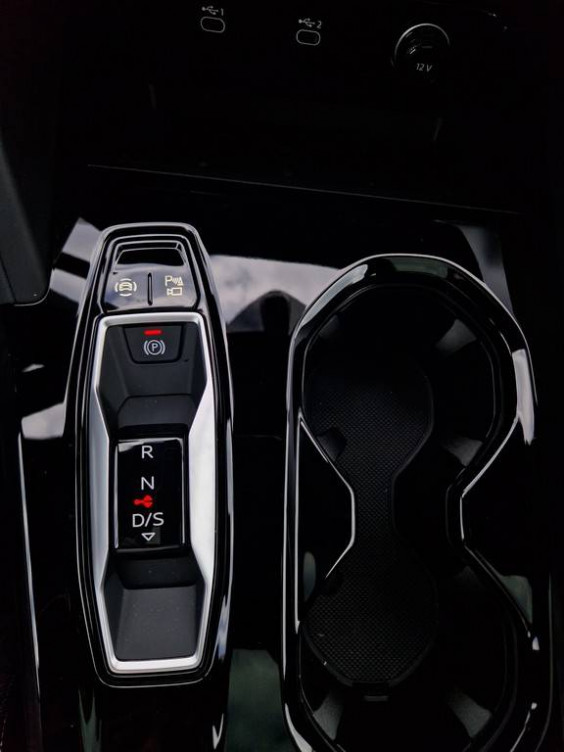 Acheter Audi Q5 Q5 e-hybrid 299 ch S tronic 7 Quattro S line 5p neuf dans les concessions du Groupe Faurie