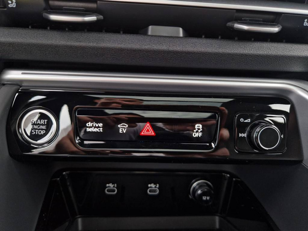 Acheter Audi Q5 Q5 e-hybrid 299 ch S tronic 7 Quattro S line 5p neuf dans les concessions du Groupe Faurie