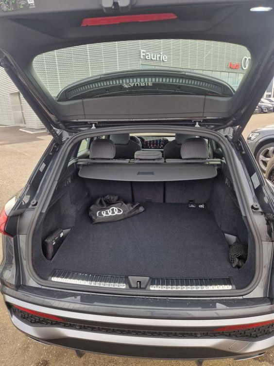 Acheter Audi Q5 Q5 e-hybrid 299 ch S tronic 7 Quattro S line 5p neuf dans les concessions du Groupe Faurie