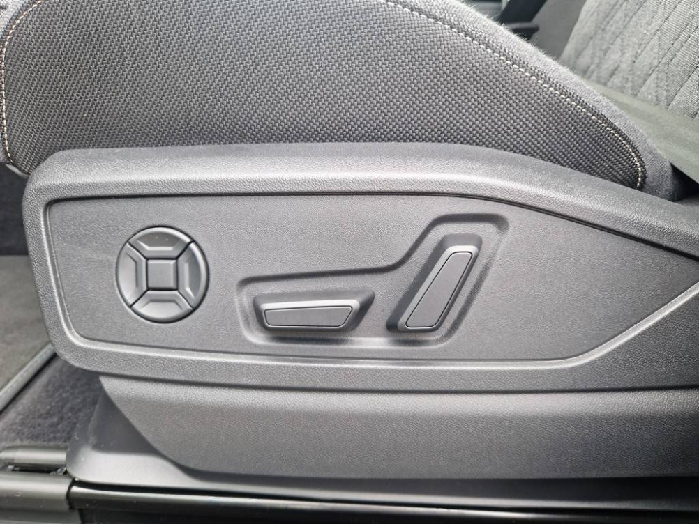 Acheter Audi Q5 Q5 e-hybrid 299 ch S tronic 7 Quattro S line 5p neuf dans les concessions du Groupe Faurie