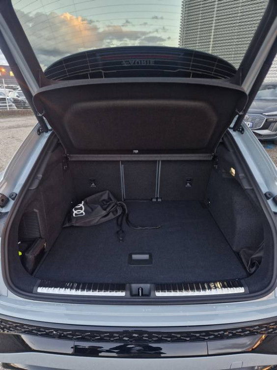 Acheter Audi Q3 Q3 Sportback e-hybrid 272 ch S tronic 6 Design 5p neuf dans les concessions du Groupe Faurie