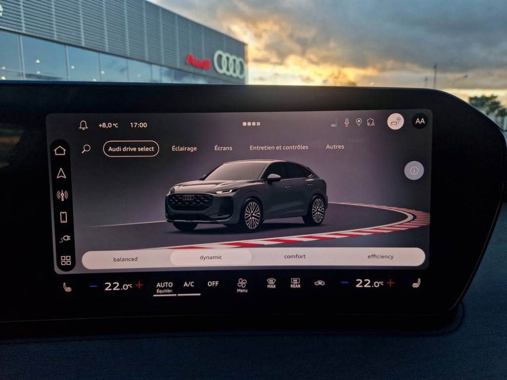 Acheter Audi Q3 Q3 Sportback e-hybrid 272 ch S tronic 6 Design 5p neuf dans les concessions du Groupe Faurie