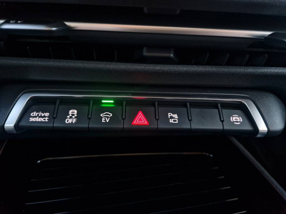 Acheter Audi Q3 Q3 Sportback e-hybrid 272 ch S tronic 6 Design 5p neuf dans les concessions du Groupe Faurie