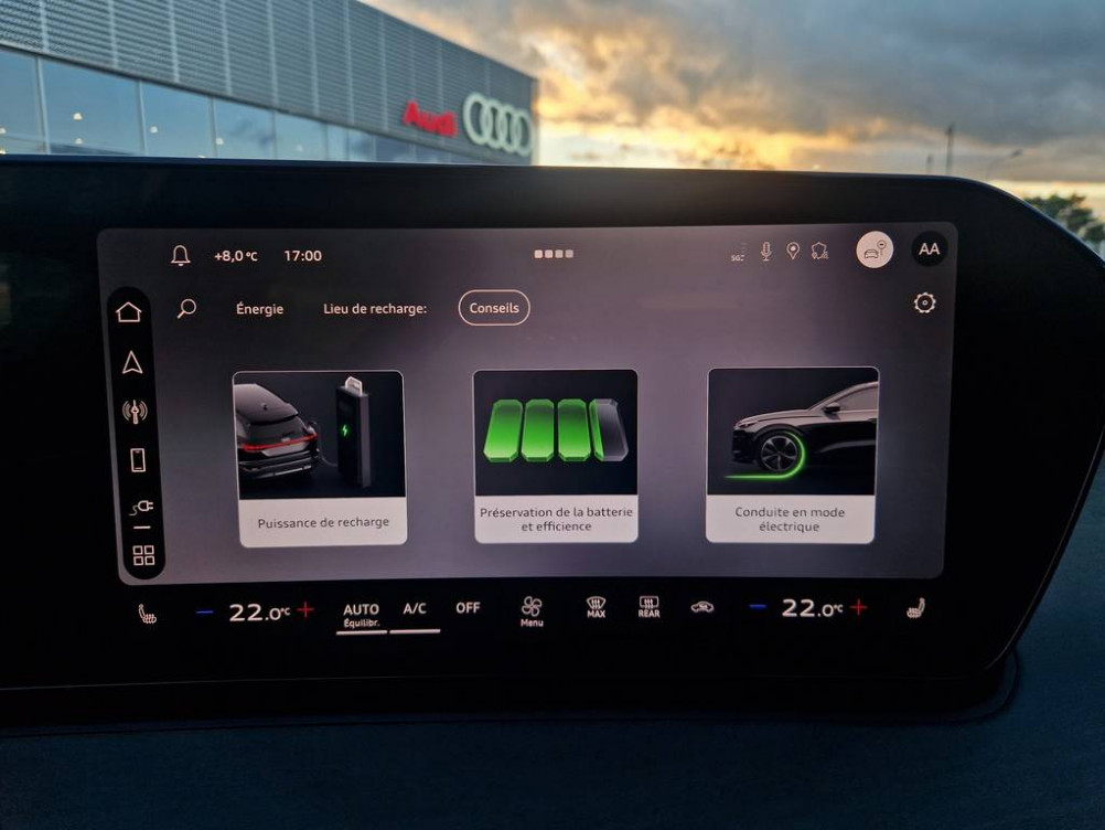 Acheter Audi Q3 Q3 Sportback e-hybrid 272 ch S tronic 6 Design 5p neuf dans les concessions du Groupe Faurie