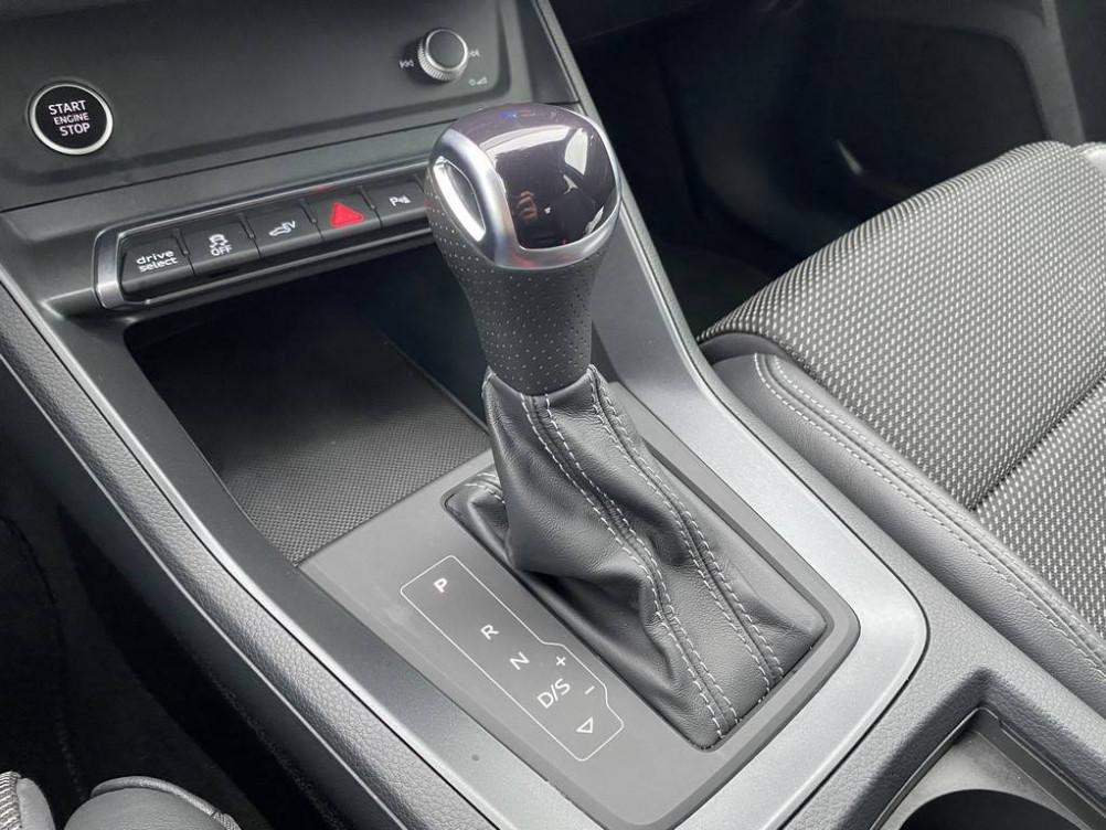 Acheter Audi Q3 Q3 45 TFSIe 245 ch S tronic 6 S line 5p occasion dans les concessions du Groupe Faurie
