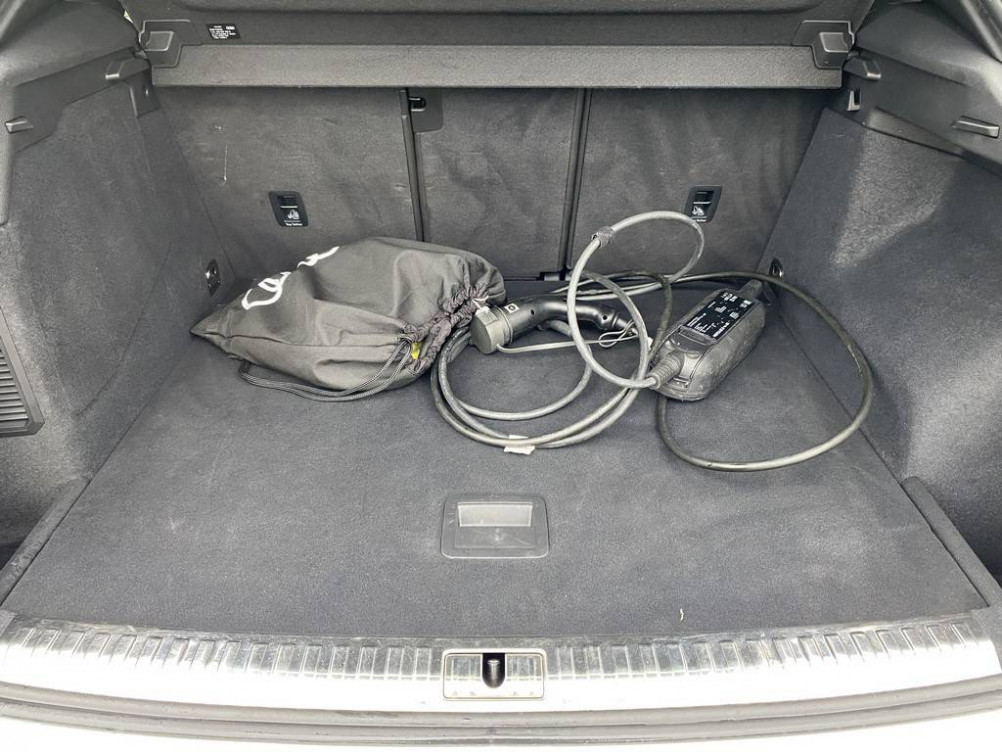 Acheter Audi Q3 Q3 45 TFSIe 245 ch S tronic 6 S line 5p occasion dans les concessions du Groupe Faurie