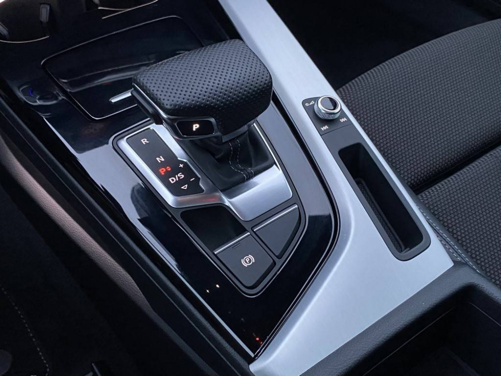 Acheter Audi A4 A4 Avant 35 TDI 163 S tronic 7 S line 5p occasion dans les concessions du Groupe Faurie