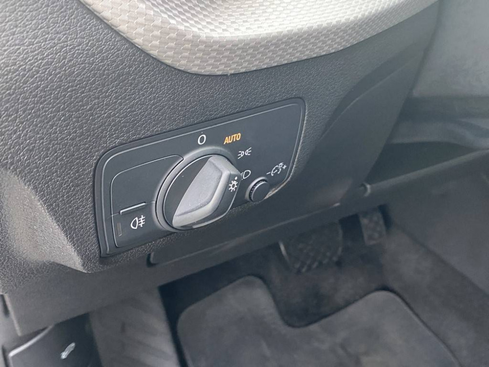 Acheter Audi Q2 Q2 35 TDI 150 S tronic 7 Business line 5p occasion dans les concessions du Groupe Faurie