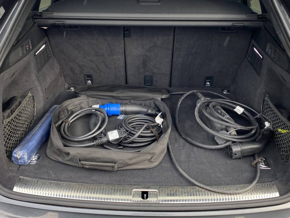 Acheter Audi Q5 Q5 Sportback 55 TFSIe 367 S tronic 7 Quattro S line 5p occasion dans les concessions du Groupe Faurie