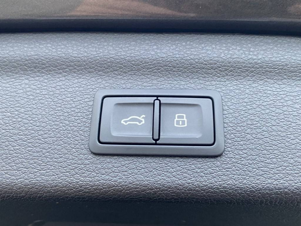 Acheter Audi Q3 Q3 45 TFSIe 245 ch S tronic 6 S line 5p occasion dans les concessions du Groupe Faurie