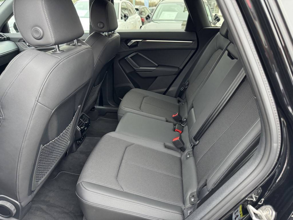 Acheter Audi Q3 Q3 35 TFSI 150 ch S tronic 7 S line 5p occasion dans les concessions du Groupe Faurie