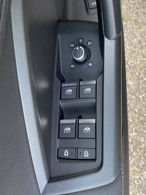 Acheter Audi Q3 Q3 35 TFSI 150 ch S tronic 7 S line 5p occasion dans les concessions du Groupe Faurie