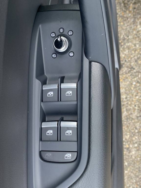 Acheter Audi Q5 Q5 Sportback 50 TFSIe 299 S tronic 7 Quattro S line 5p occasion dans les concessions du Groupe Faurie