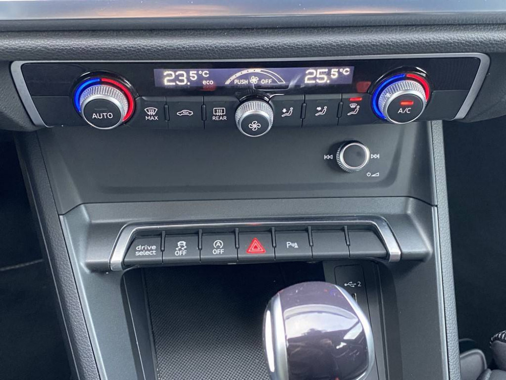 Acheter Audi Q3 Q3 35 TDI 150 ch S tronic 7 S line 5p occasion dans les concessions du Groupe Faurie