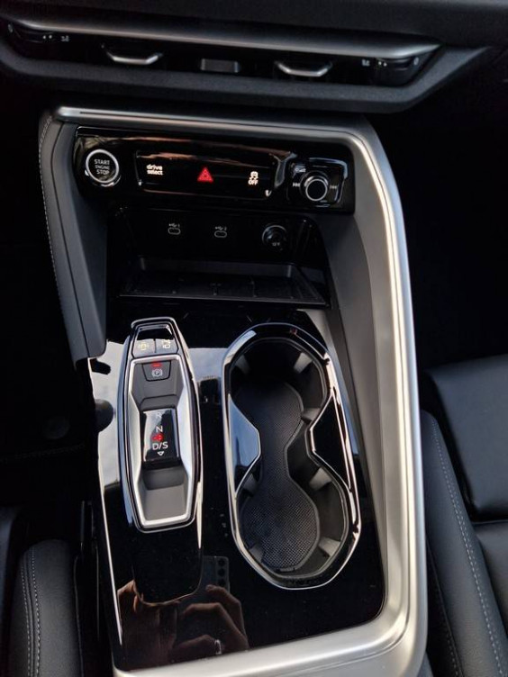 Acheter Audi Q5 Q5 SUV TDI QUATTRO 204 CH S TRONIC HYBRIDE S LINE 5p neuf dans les concessions du Groupe Faurie