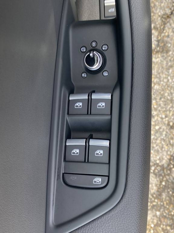 Acheter Audi A4 A4 Avant 35 TDI 163 S tronic 7 S line 5p occasion dans les concessions du Groupe Faurie