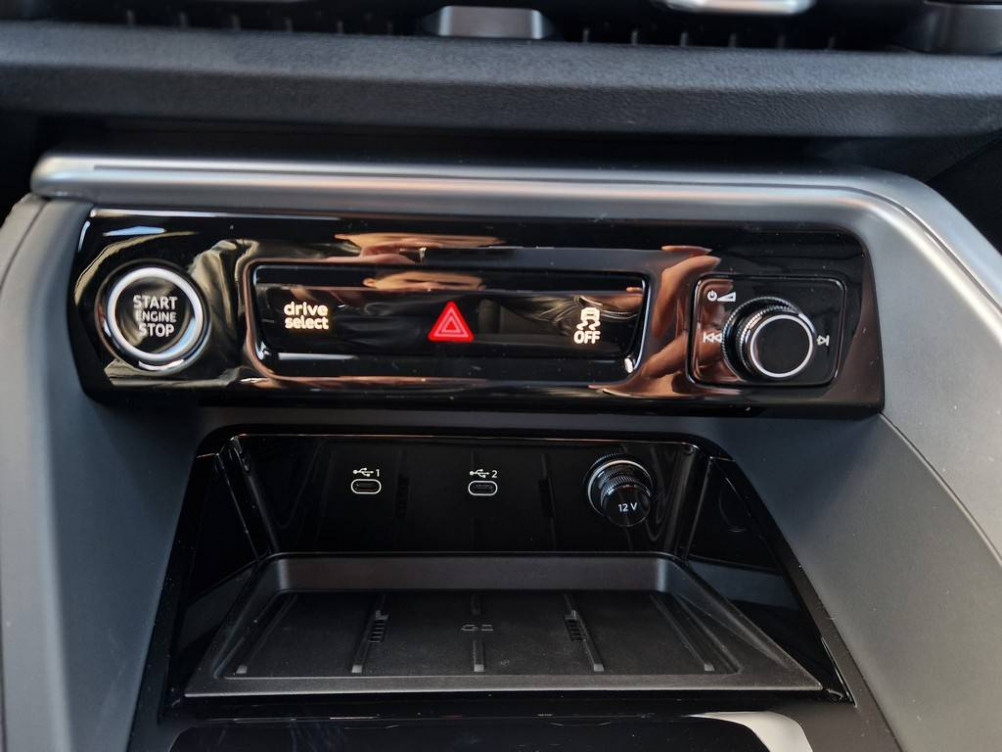 Acheter Audi Q5 Q5 SUV TDI QUATTRO 204 CH S TRONIC HYBRIDE S LINE 5p neuf dans les concessions du Groupe Faurie