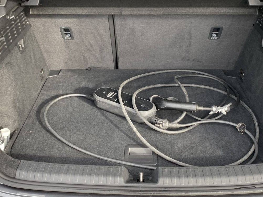 Acheter Audi A3 A3 Sportback 40 TFSIe 204 S tronic 6 S Line 5p occasion dans les concessions du Groupe Faurie