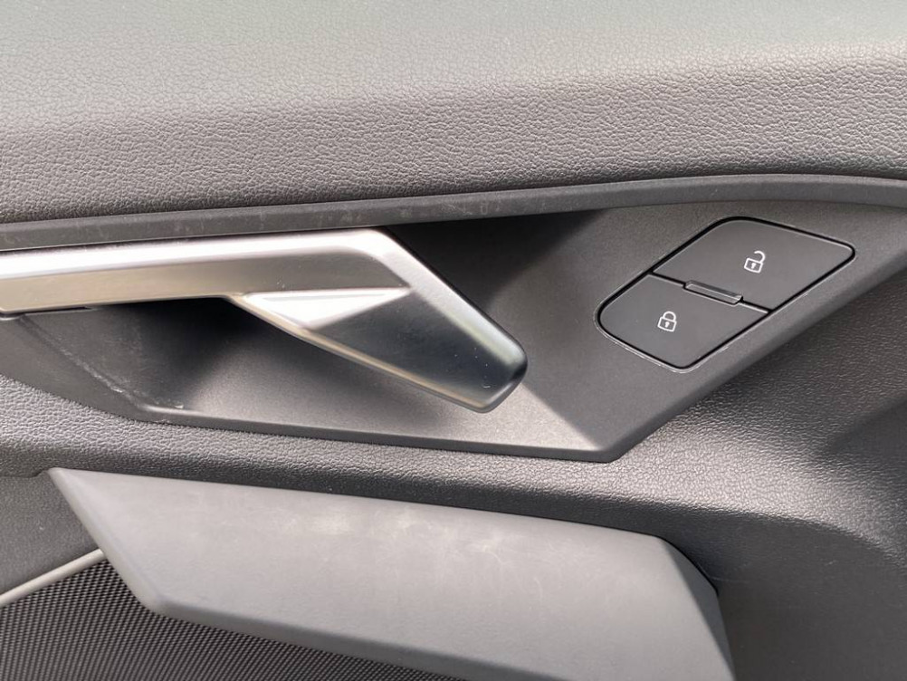 Acheter Audi A3 A3 Sportback 40 TFSIe 204 S tronic 6 S Line 5p occasion dans les concessions du Groupe Faurie