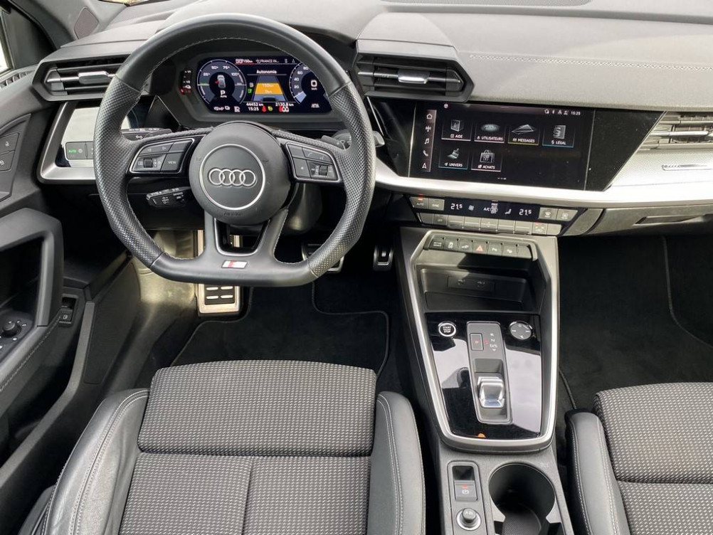 Acheter Audi A3 A3 Sportback 40 TFSIe 204 S tronic 6 S Line 5p occasion dans les concessions du Groupe Faurie