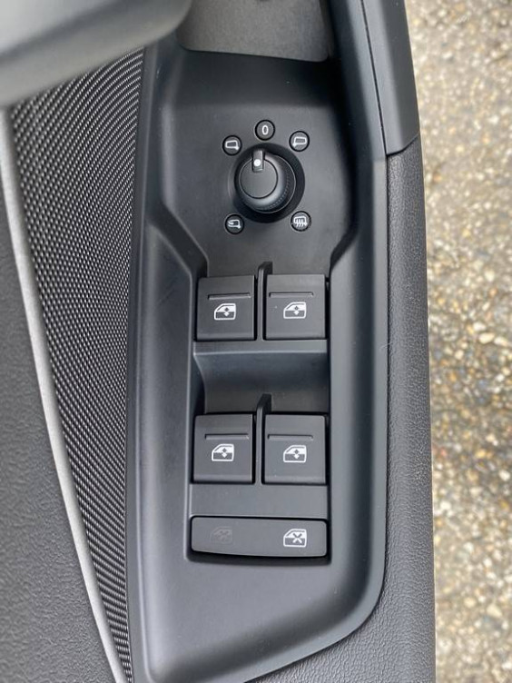 Acheter Audi A3 A3 Sportback 40 TFSIe 204 S tronic 6 S Line 5p occasion dans les concessions du Groupe Faurie