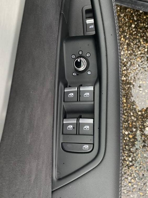 Acheter Audi A4 A4 35 TFSI 150 S tronic 7 Competition 4p occasion dans les concessions du Groupe Faurie