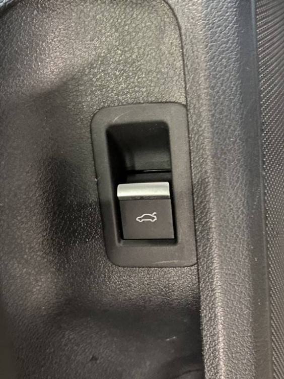 Acheter Audi A4 A4 Avant 40 TDI 204 S tronic 7 S line 5p occasion dans les concessions du Groupe Faurie