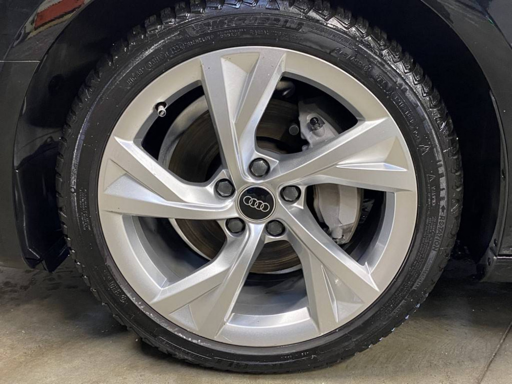 Acheter Audi A4 A4 Avant 40 TDI 204 S tronic 7 S line 5p occasion dans les concessions du Groupe Faurie