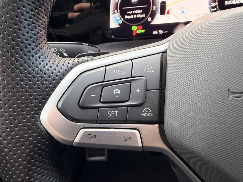 Acheter Volkswagen Golf Golf 1.5 eTSI EVO2 150 DSG7 R-Line 5p occasion dans les concessions du Groupe Faurie