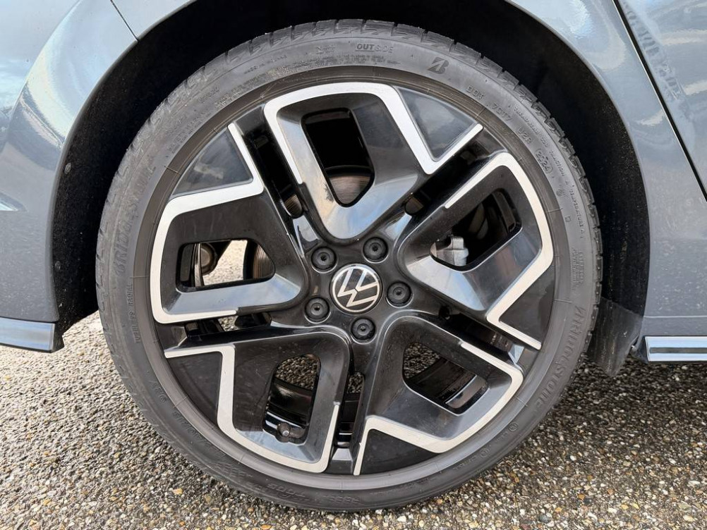 Acheter Volkswagen Golf Golf 1.5 eTSI EVO2 150 DSG7 R-Line 5p occasion dans les concessions du Groupe Faurie