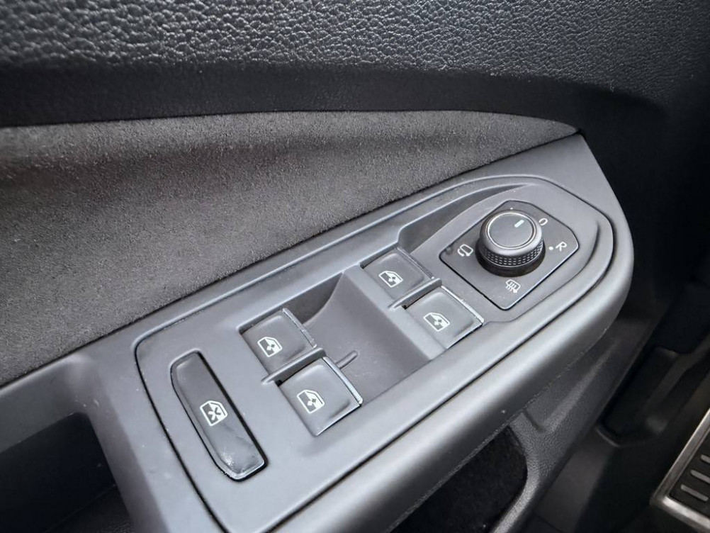 Acheter Volkswagen Golf Golf 1.5 eTSI EVO2 150 DSG7 R-Line 5p occasion dans les concessions du Groupe Faurie