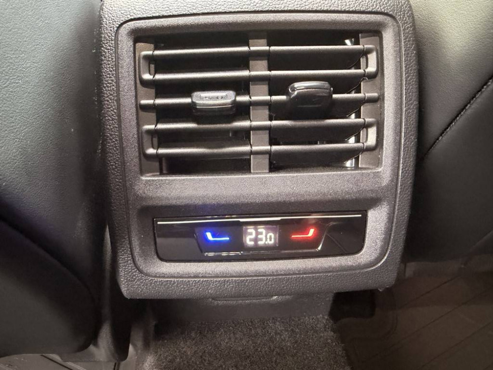 Acheter Volkswagen Golf Golf 1.5 eTSI EVO2 150 DSG7 R-Line 5p occasion dans les concessions du Groupe Faurie