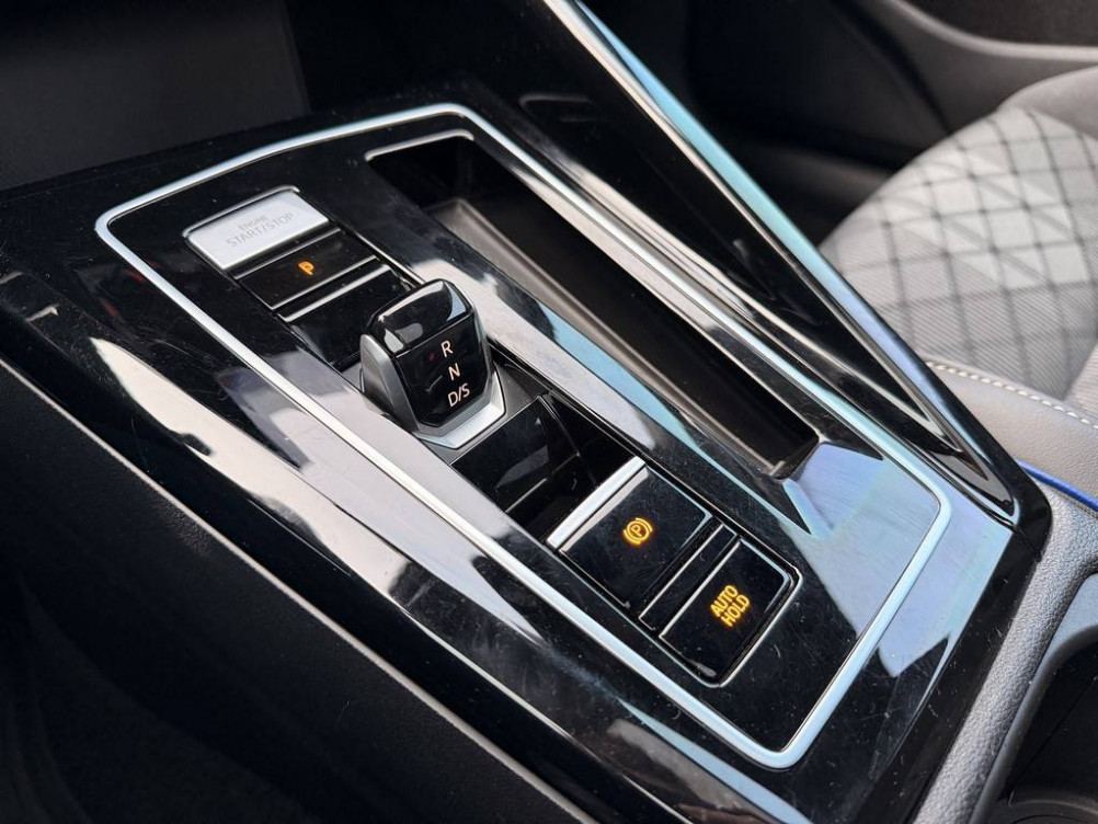 Acheter Volkswagen Golf Golf 1.5 eTSI EVO2 150 DSG7 R-Line 5p occasion dans les concessions du Groupe Faurie