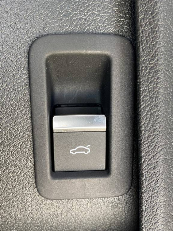 Acheter Audi A4 Avant A4 Avant 35 TDI 163 S tronic 7 S line 5p occasion dans les concessions du Groupe Faurie