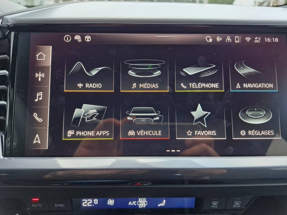 Acheter Audi Q4 Q4 e-tron Sportback 45 285 ch 82 kWh S line 5p neuf dans les concessions du Groupe Faurie