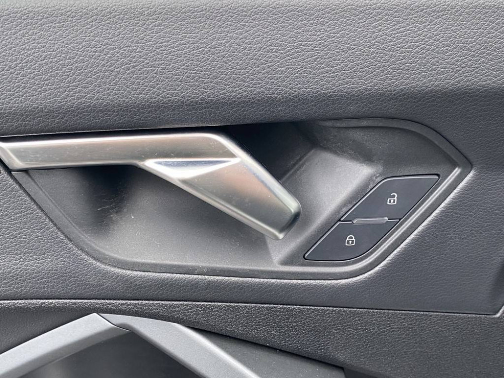 Acheter Audi Q3 Q3 Sportback 35 TDI 150 ch S tronic 7 S line 5p occasion dans les concessions du Groupe Faurie