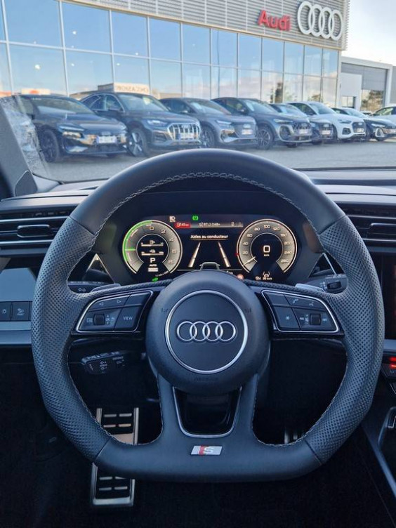 Acheter Audi A3 Sportback A3 Sportback TFSI e Hybride rechargeable 204 S tronic 6 S line 5p neuf dans les concessions du Groupe Faurie