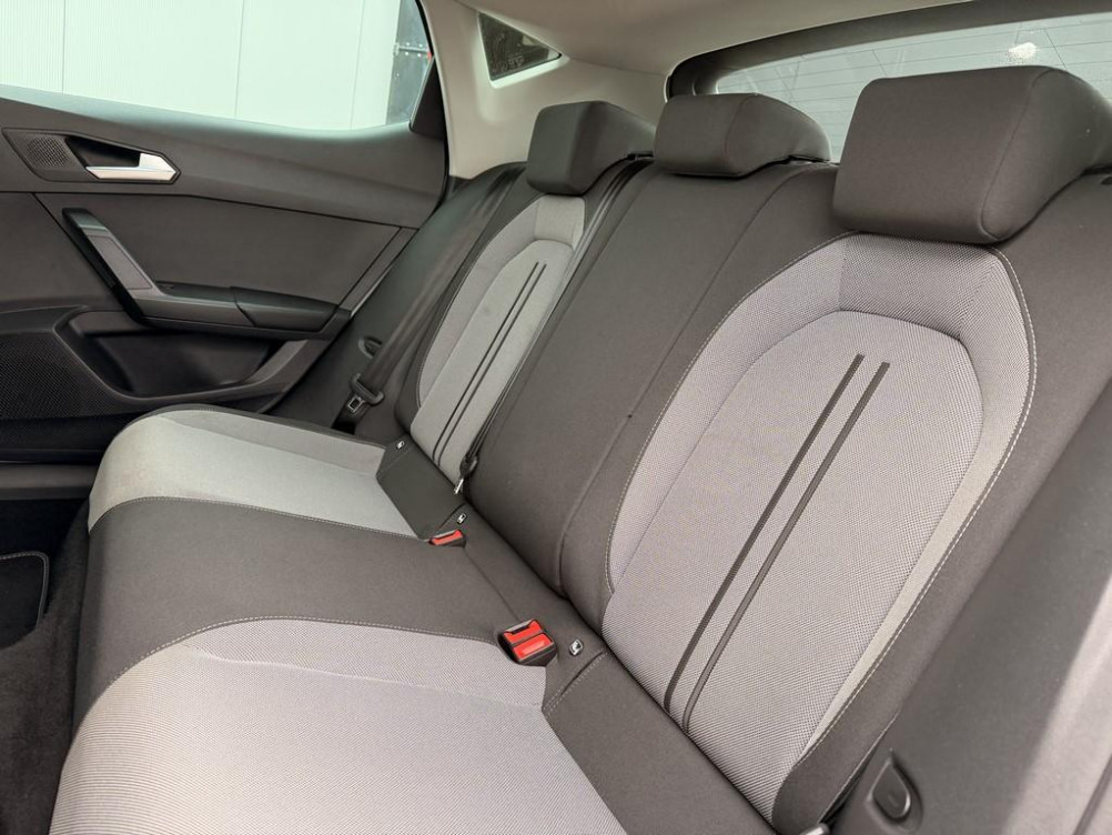 Acheter Seat Leon Leon 1.5 eTSI Hybrid 115 DSG7 Copa 5p occasion dans les concessions du Groupe Faurie