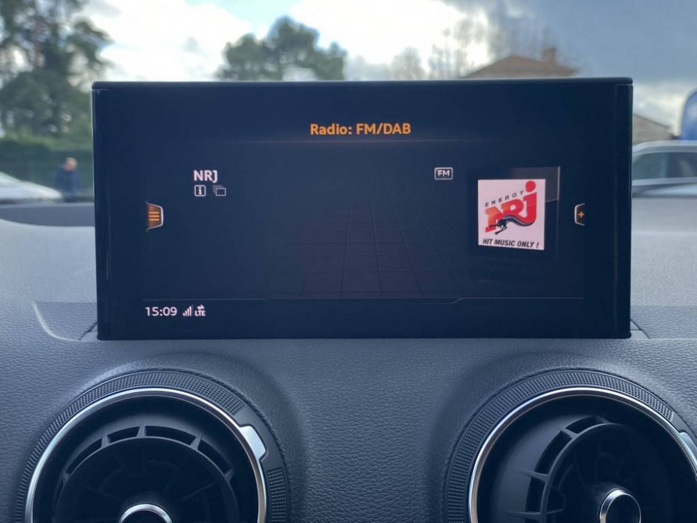 Acheter Audi Q2 Q2 35 TDI 150 S tronic 7 Business line 5p occasion dans les concessions du Groupe Faurie