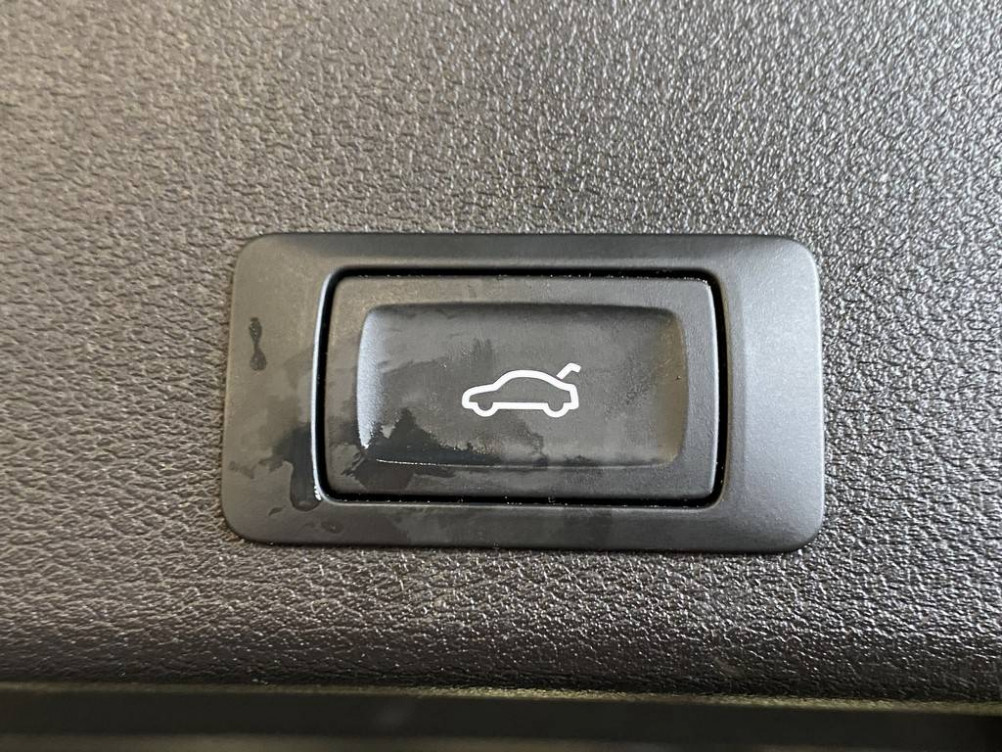 Acheter Audi A4 Avant A4 Avant 40 TDI 204 S tronic 7 S line 5p occasion dans les concessions du Groupe Faurie