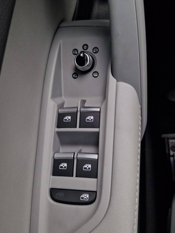 Acheter Audi Q5 Q5 Sportback 50 TFSIe 299 S tronic 7 Quattro Avus 5p neuf dans les concessions du Groupe Faurie