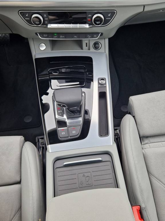 Acheter Audi Q5 Q5 Sportback 50 TFSIe 299 S tronic 7 Quattro Avus 5p neuf dans les concessions du Groupe Faurie