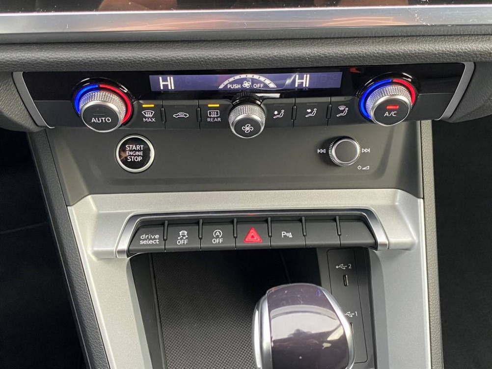 Acheter Audi Q3 Q3 35 TDI 150 ch S tronic 7 Design Luxe 5p occasion dans les concessions du Groupe Faurie