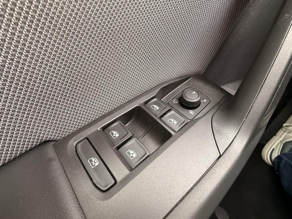 Acheter Seat Leon Leon 1.5 eTSI Hybrid 115 DSG7 Copa 5p occasion dans les concessions du Groupe Faurie