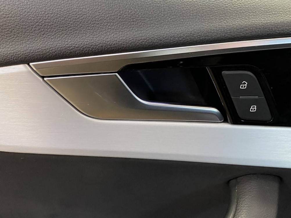 Acheter Audi A4 Avant A4 Avant 40 TDI 204 S tronic 7 S line 5p occasion dans les concessions du Groupe Faurie