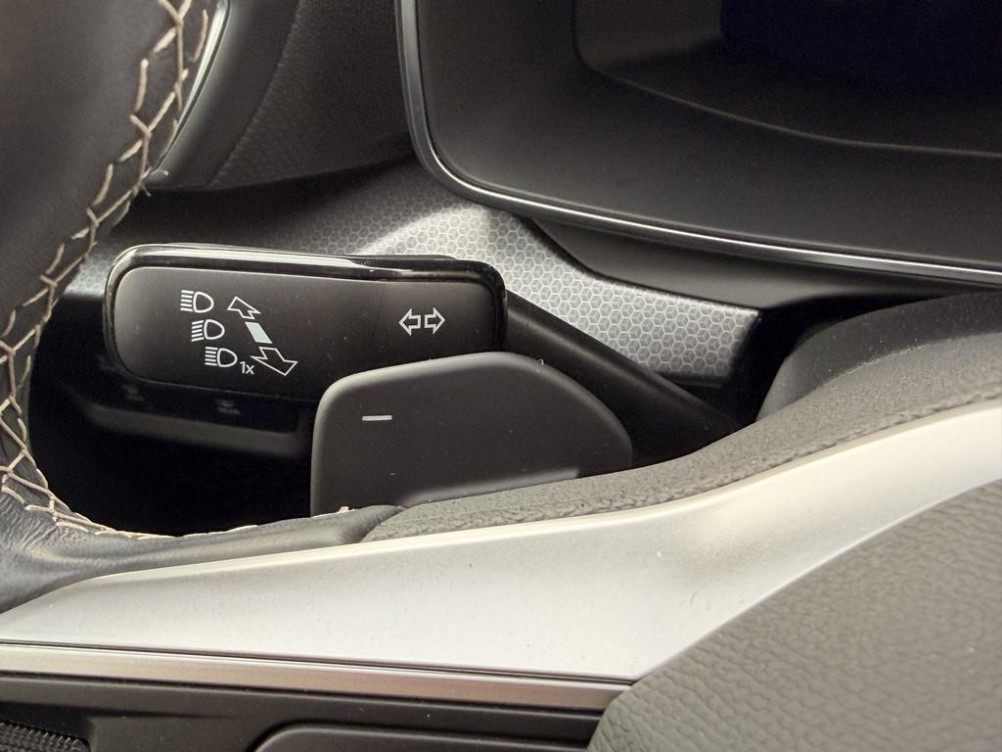 Acheter Seat Leon Leon 1.5 eTSI Hybrid 115 DSG7 Copa 5p occasion dans les concessions du Groupe Faurie